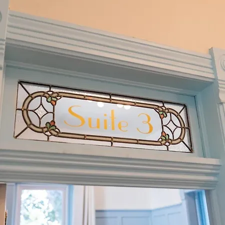 Suite 3 Historic Art City Inn